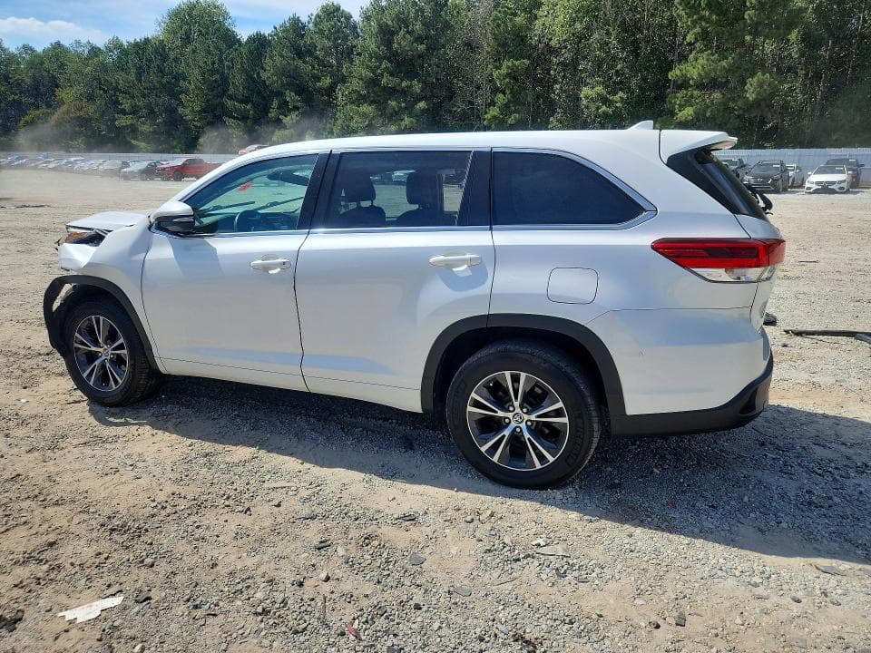2018 TOYOTA HIGHLANDER LE PLUS 2