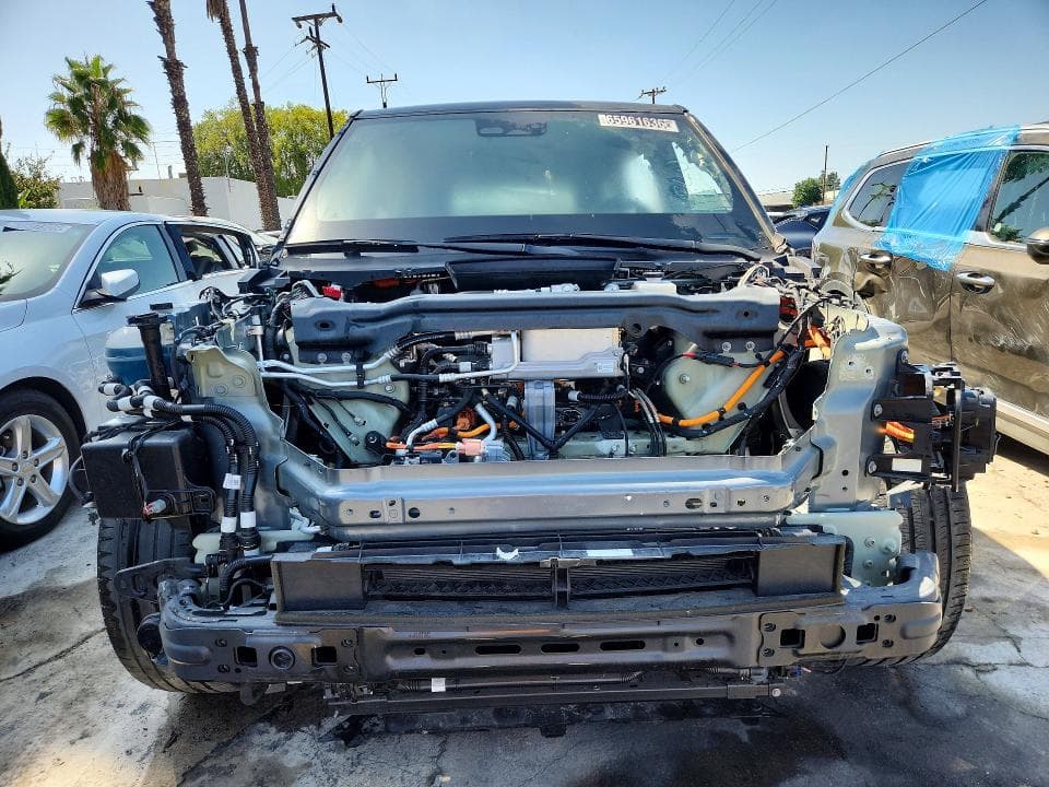 2025 RIVIAN R1S PREMIUM 5