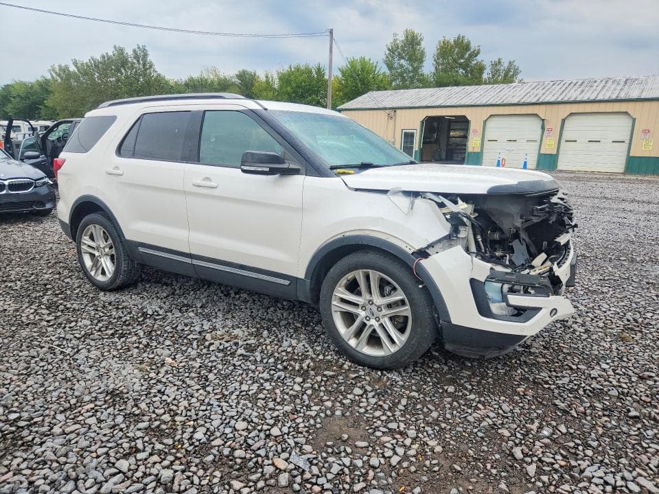 2017 FORD EXPLORER XLT 4