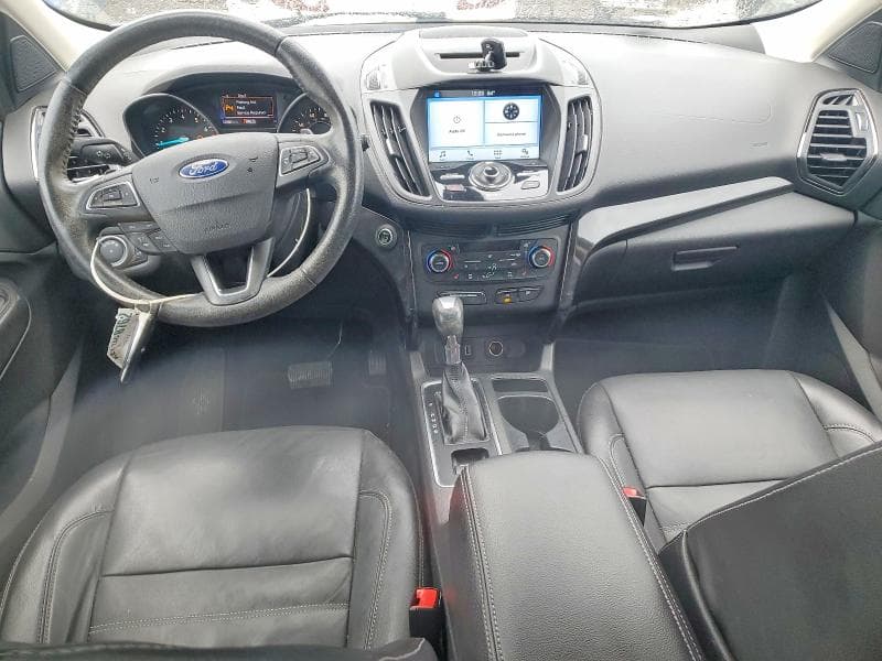 2017 FORD ESCAPE TITANIUM 8