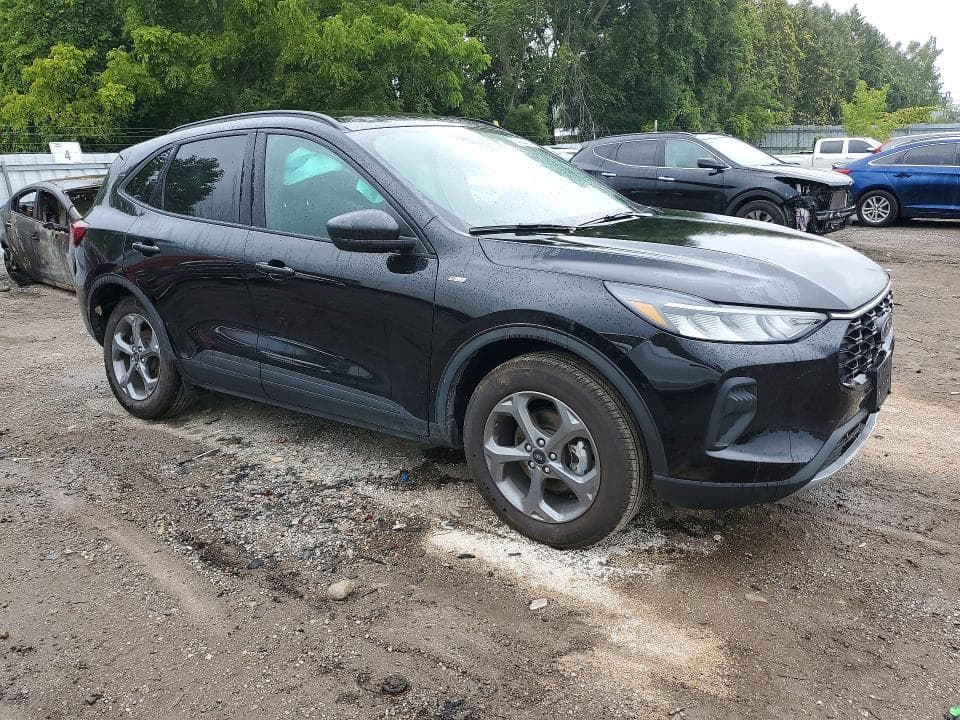 2026 FORD ESCAPE ST LINE 4