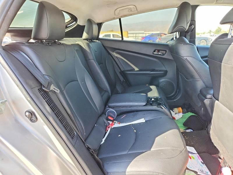 2017 TOYOTA PRIUS PRIME PREMIUM 10