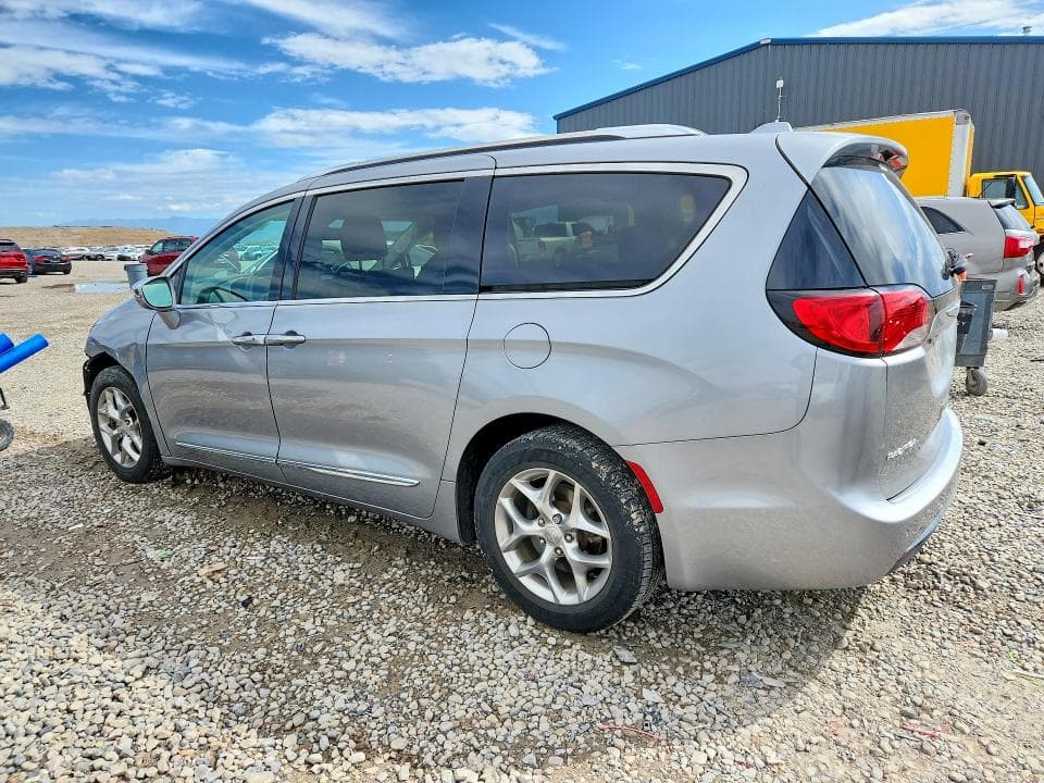 2019 CHRYSLER PACIFICA LIMITED 2