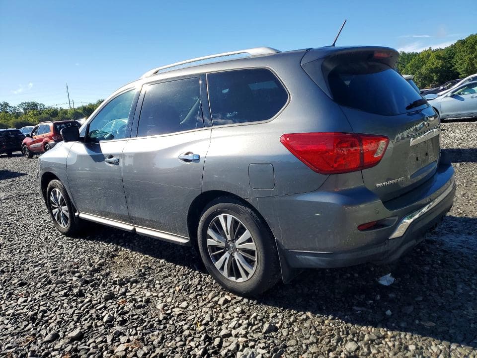 2017 NISSAN PATHFINDER SL 2