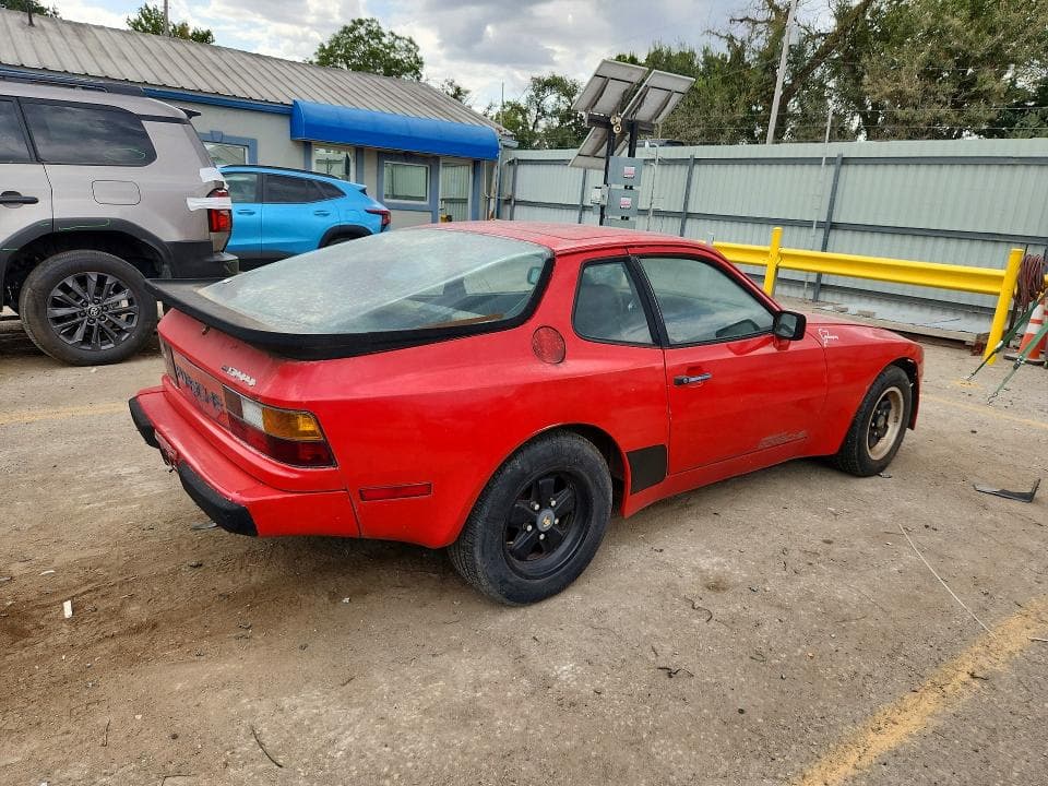 1983 PORSCHE 944 3
