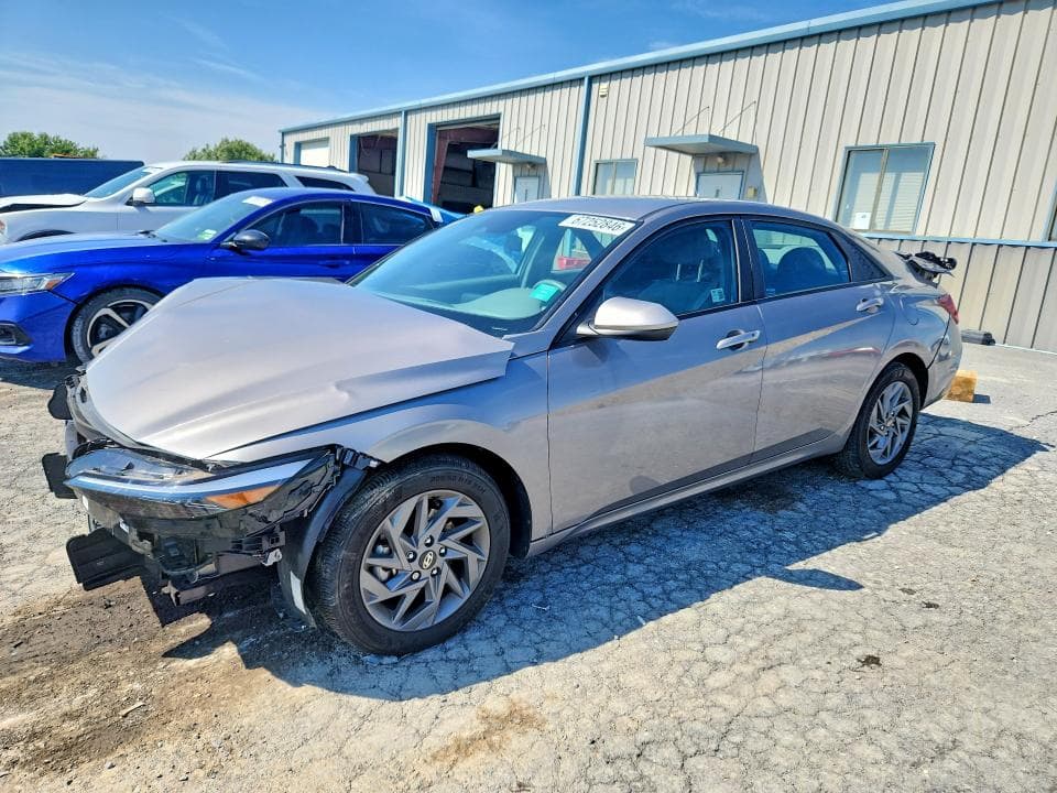 2024 HYUNDAI ELANTRA SEL - 1