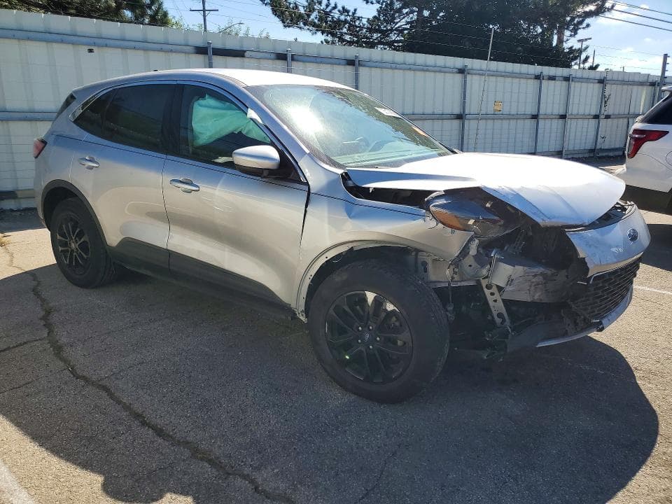 2020 FORD ESCAPE SE 4