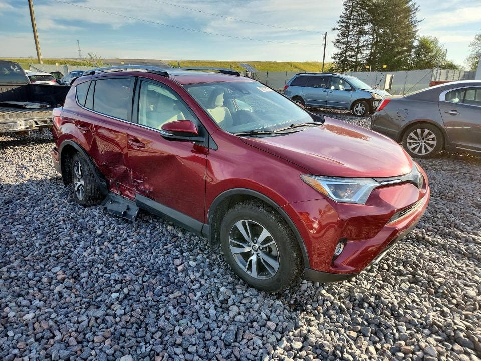 2018 TOYOTA RAV4 XLE 4