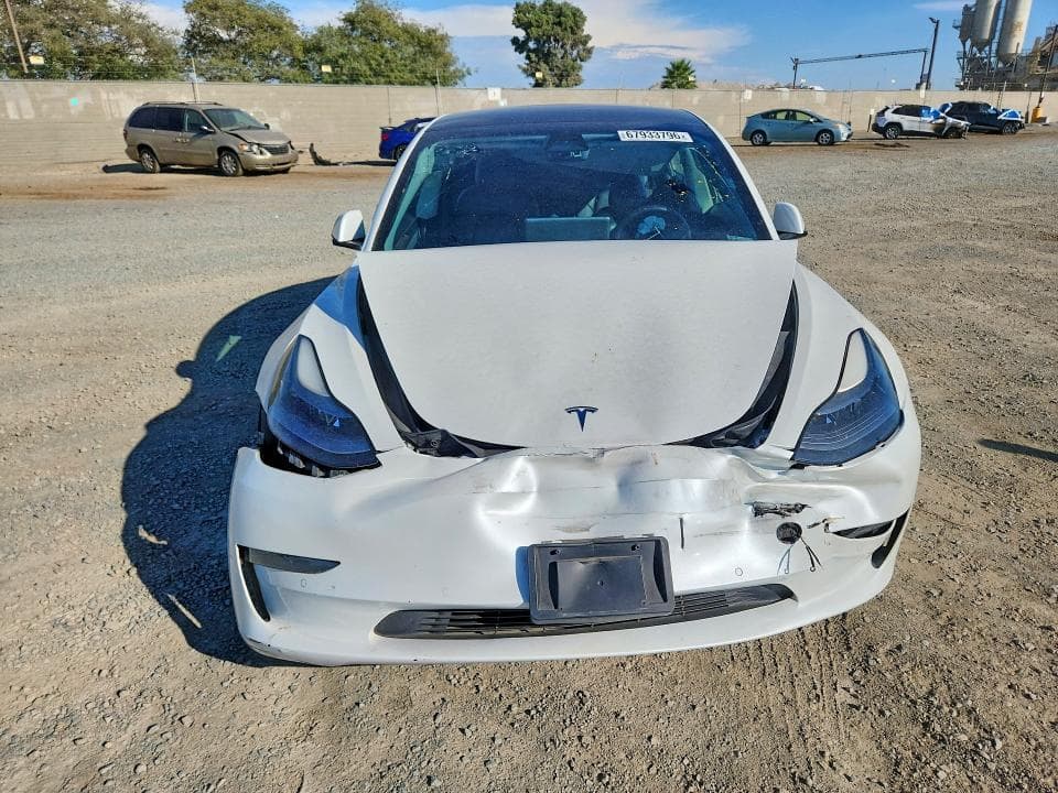 2022 TESLA MODEL 3 5