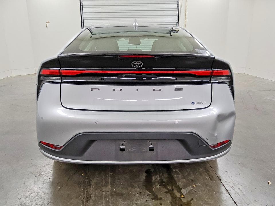 2024 TOYOTA PRIUS LE 6