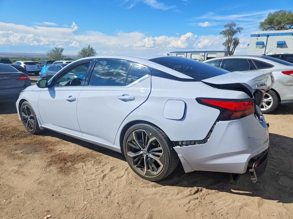 2024 NISSAN ALTIMA SR 2