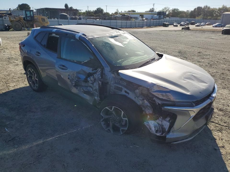 2025 CHEVROLET TRAX 1LT 4