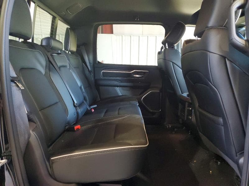 2027 RAM 1500 LARAMIE 10