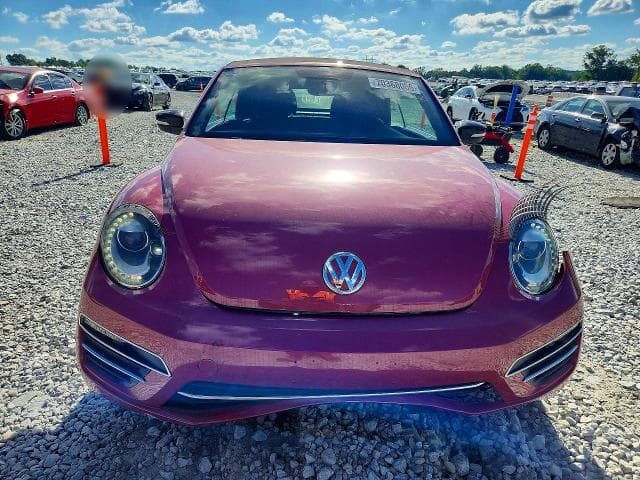 2017 VOLKSWAGEN BEETLE S/SE 5