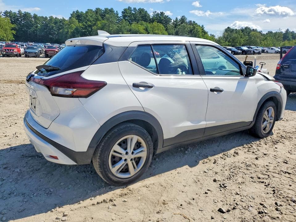 2021 NISSAN KICKS S 3