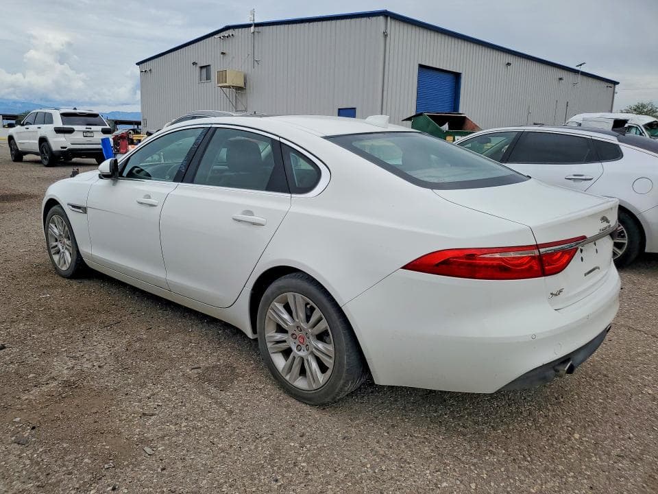 2017 JAGUAR XF PREMIUM 2