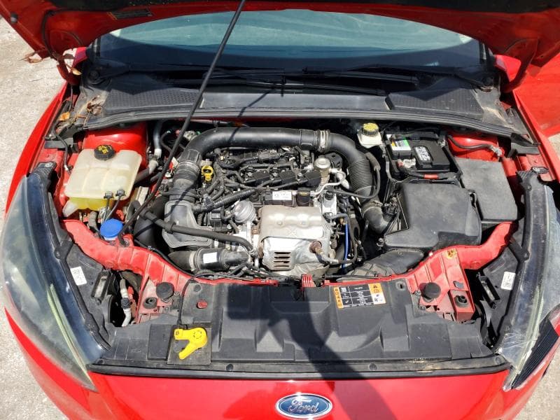 2017 FORD FOCUS SE 11