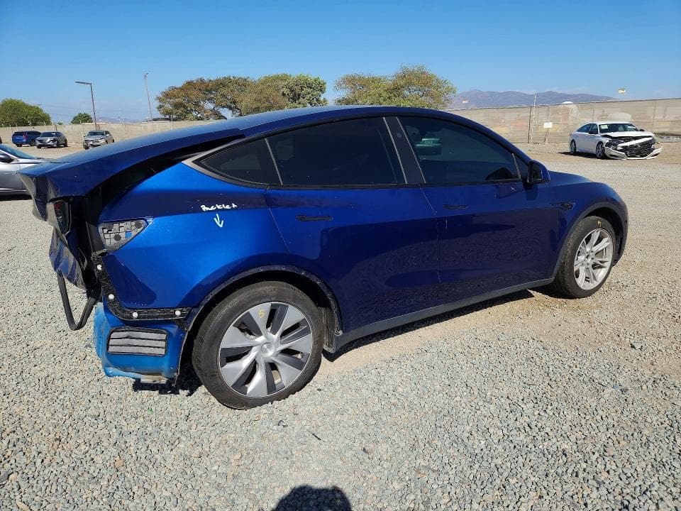 2023 TESLA MODEL Y 3
