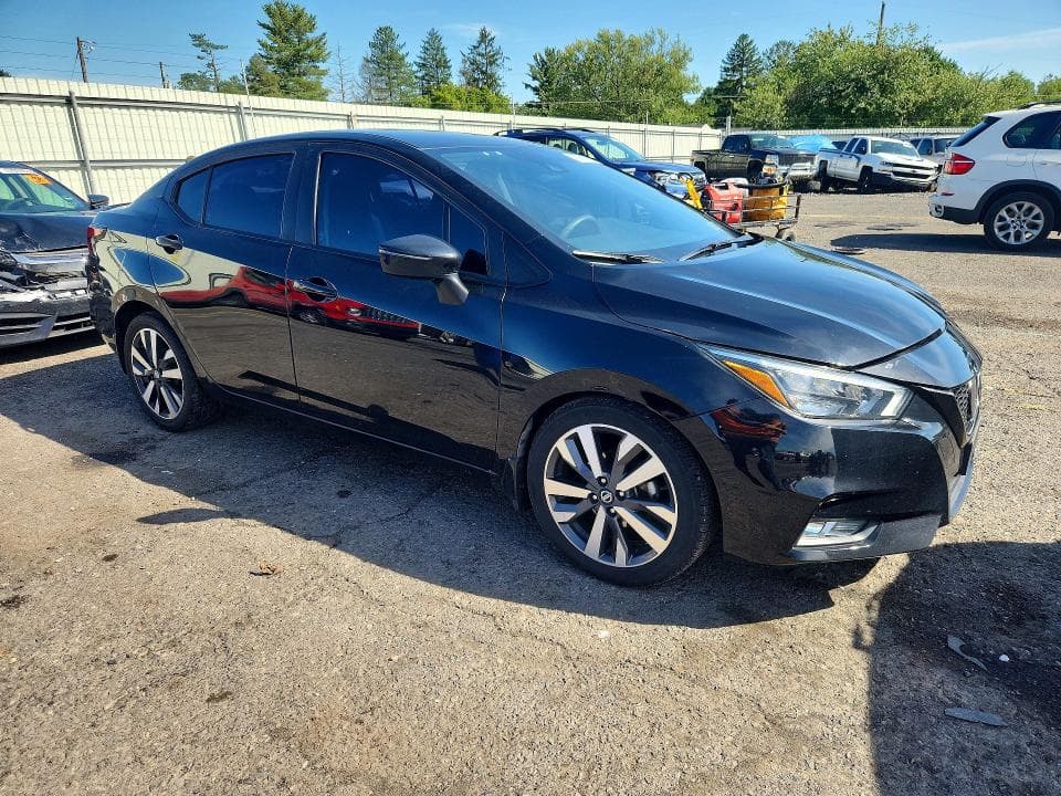 2020 NISSAN VERSA SR 4