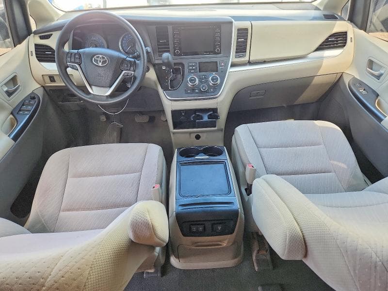 2020 TOYOTA SIENNA E GRADE 8