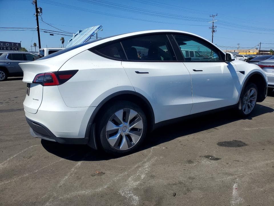 2023 TESLA MODEL Y 3