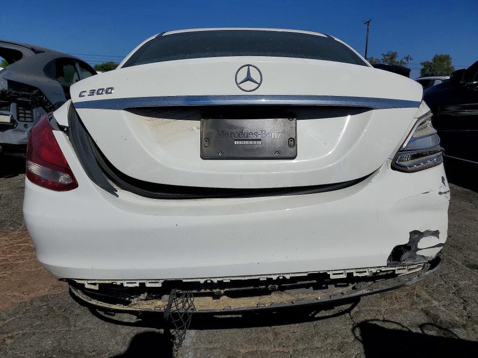2017 MERCEDES-BENZ C 300 6