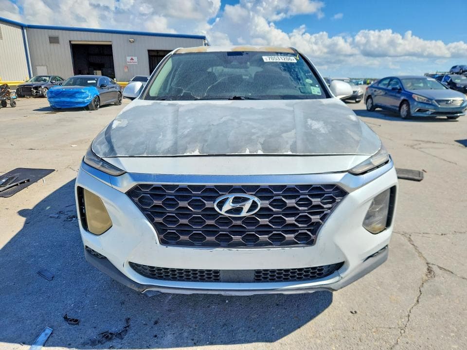 2019 HYUNDAI SANTA FE SE 5