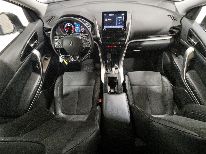 2025 MITSUBISHI ECLIPSE CROSS SE 8