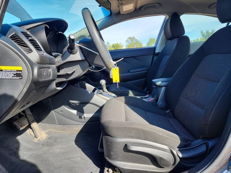 2017 KIA FORTE LX 7