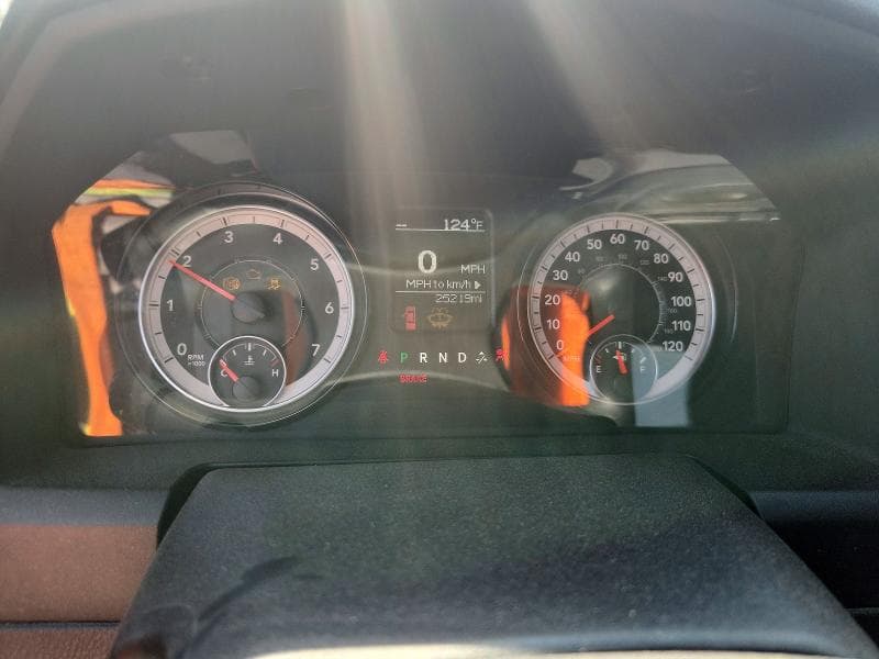 2024 RAM 1500 CLASSIC SLT 9
