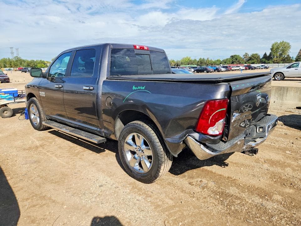 2018 RAM 1500 SLT 2