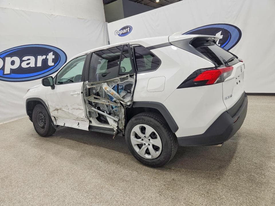2025 TOYOTA RAV4 LE 2