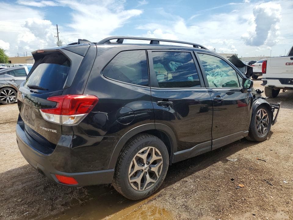 2024 SUBARU FORESTER PREMIUM 3