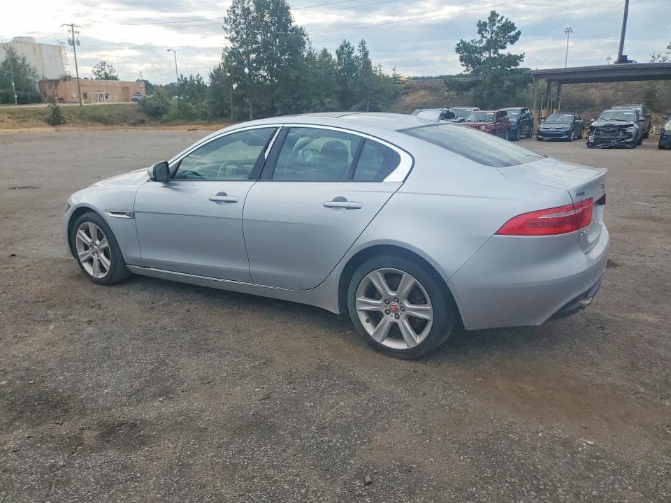 2018 JAGUAR XE PREMIUM 2
