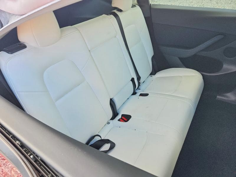 2024 TESLA MODEL Y 10