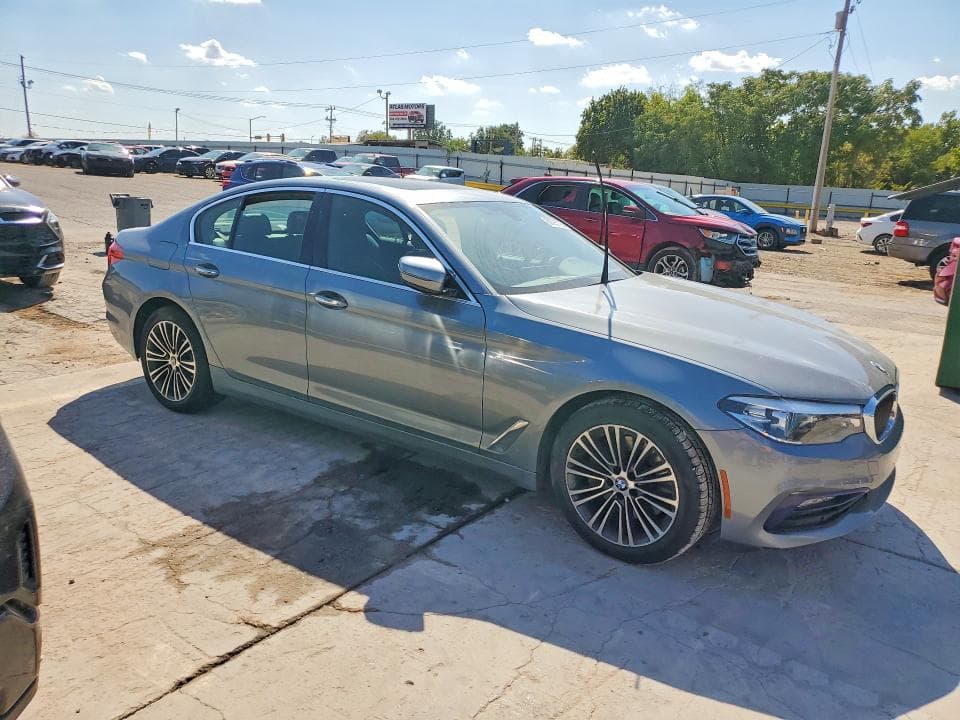 2018 BMW 530 XI 4