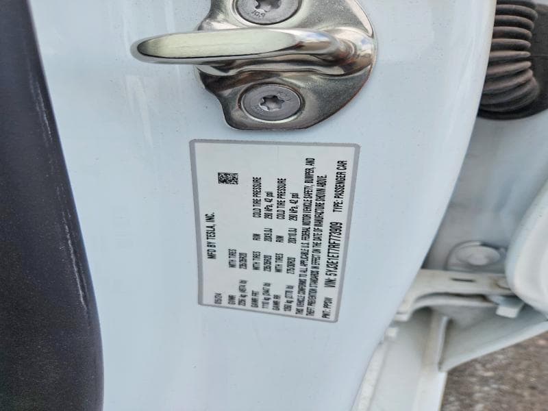 2024 TESLA MODEL 3 12