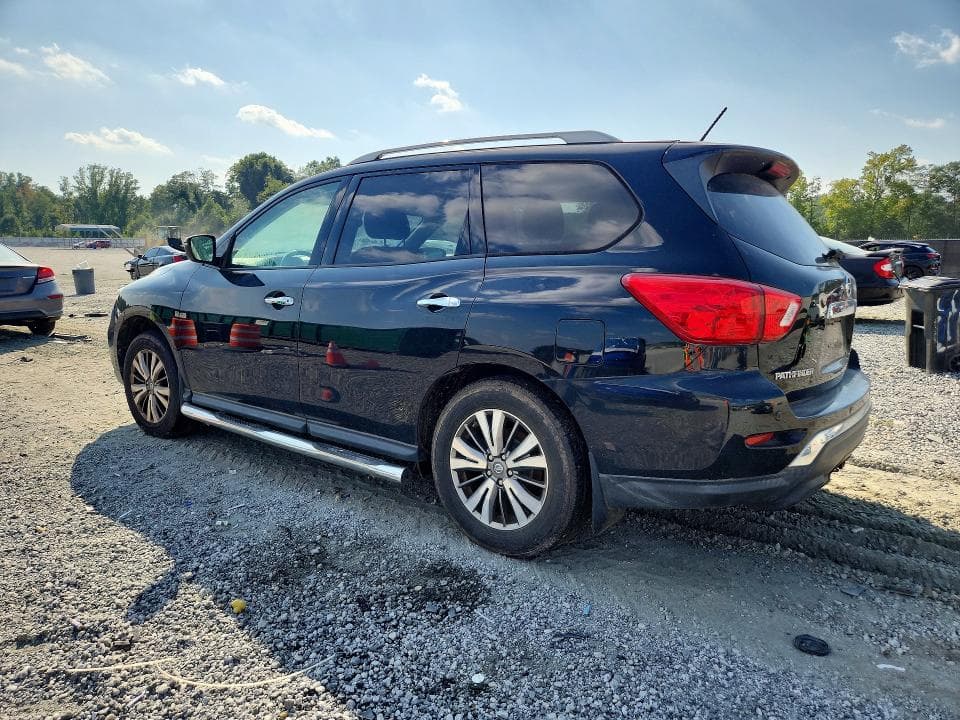 2018 NISSAN PATHFINDER SV 2