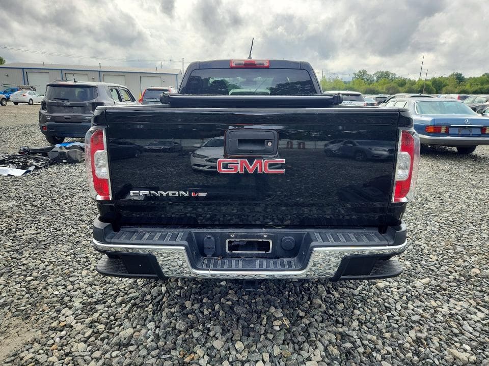 2018 GMC CANYON 6