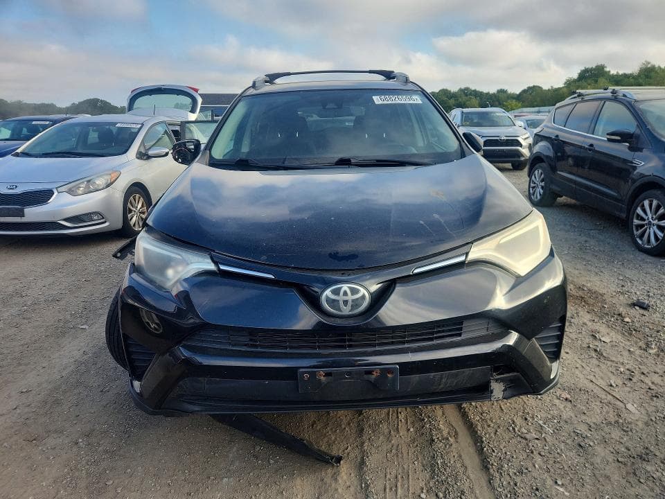 2017 TOYOTA RAV4 LE 5