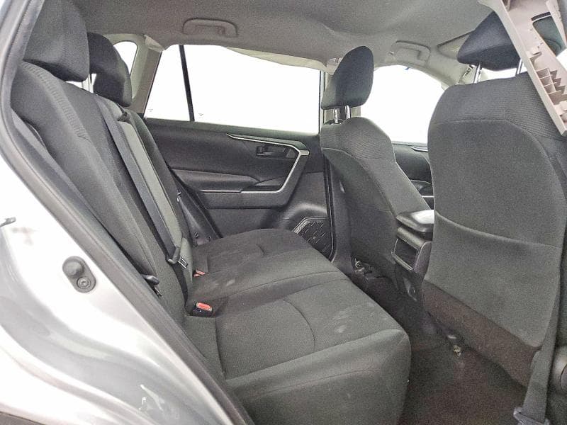2021 TOYOTA RAV4 LE 11