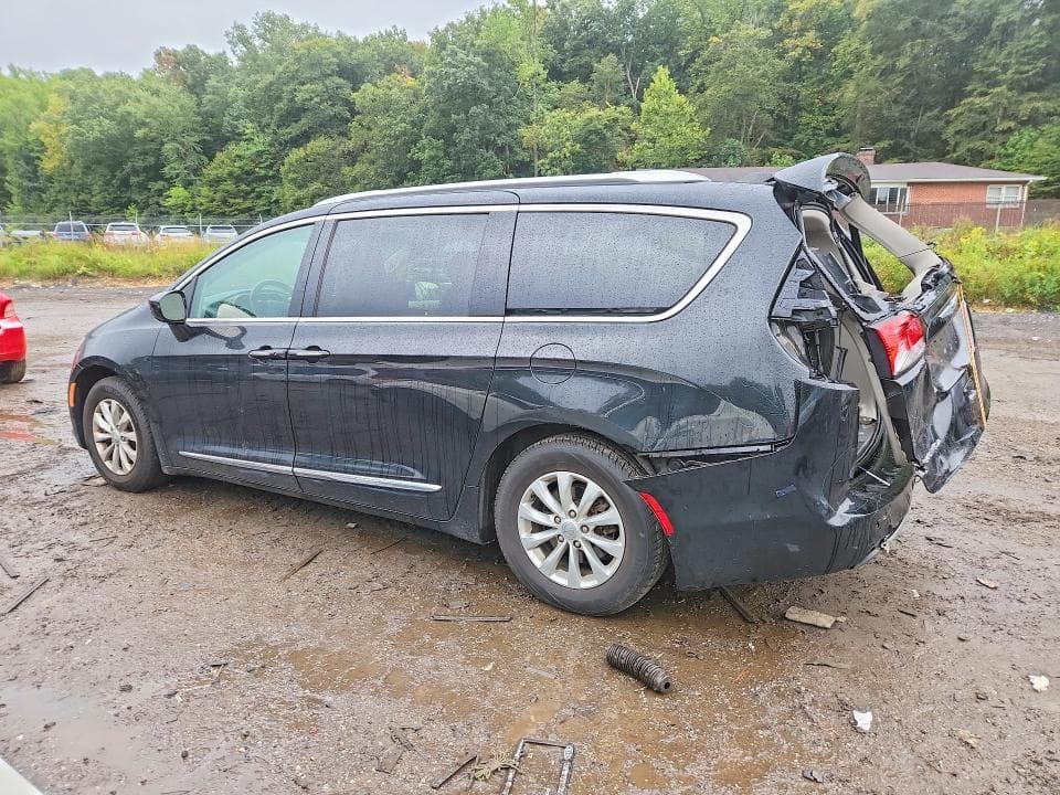 2018 CHRYSLER PACIFICA TOURING L 2