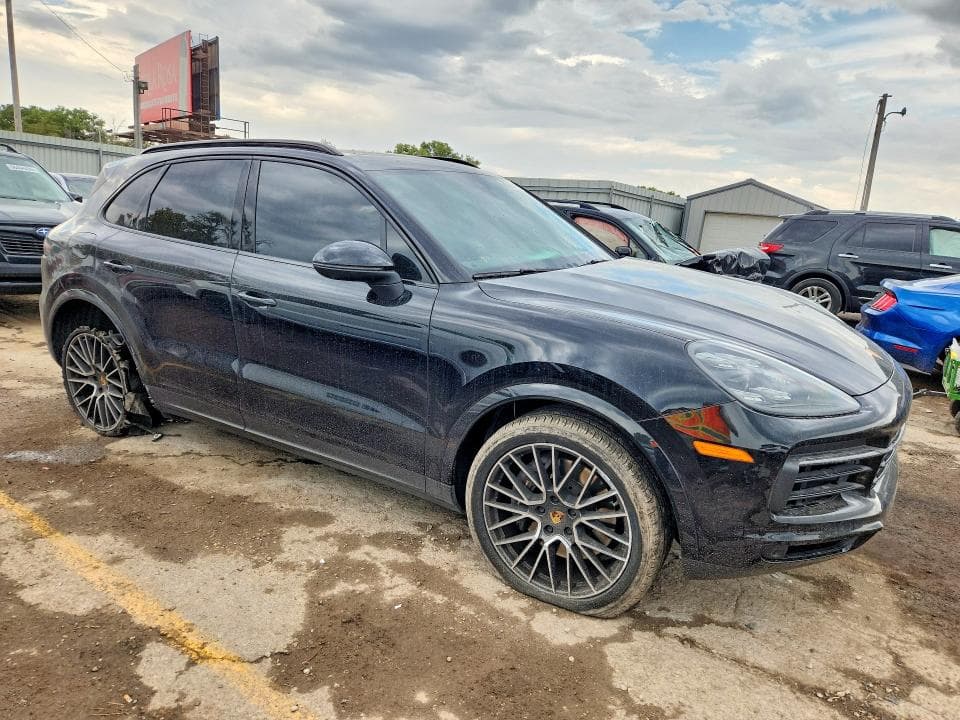 2021 PORSCHE CAYENNE 4