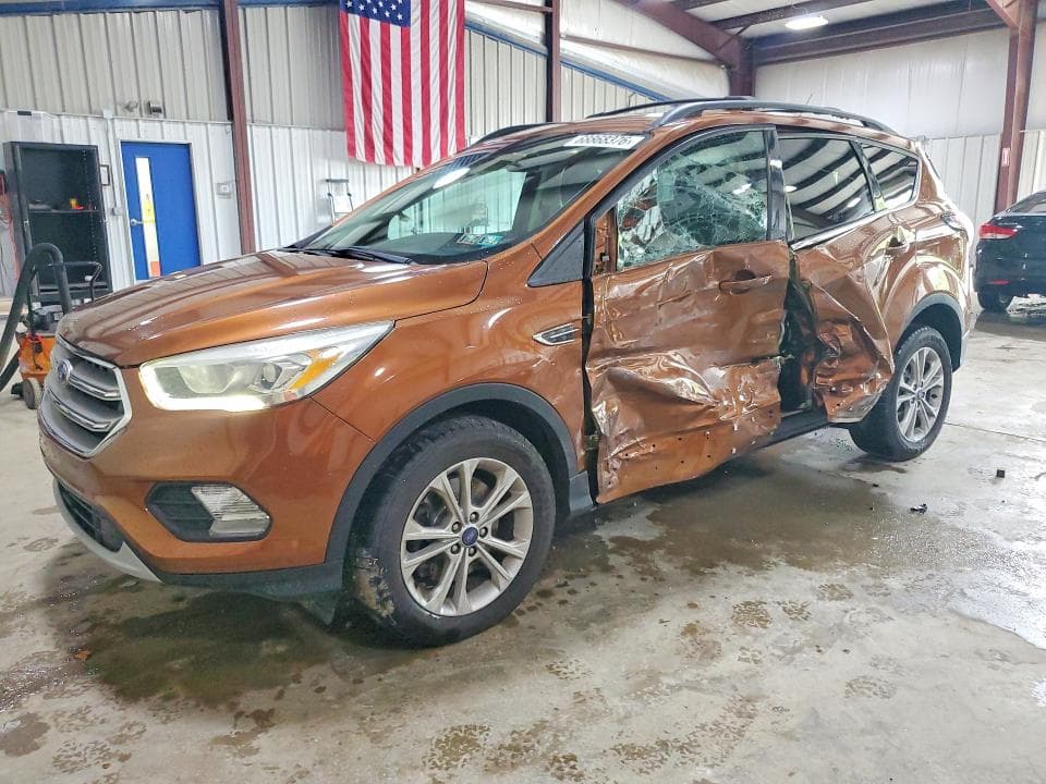 2017 FORD ESCAPE SE - 1