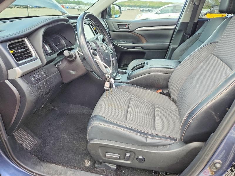 2019 TOYOTA HIGHLANDER LE PLUS 7