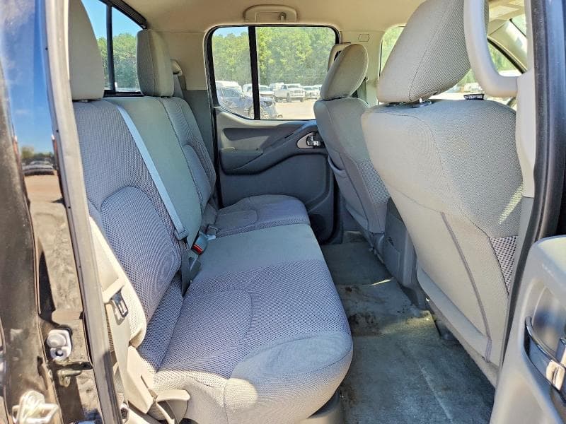 2018 NISSAN FRONTIER SV 10