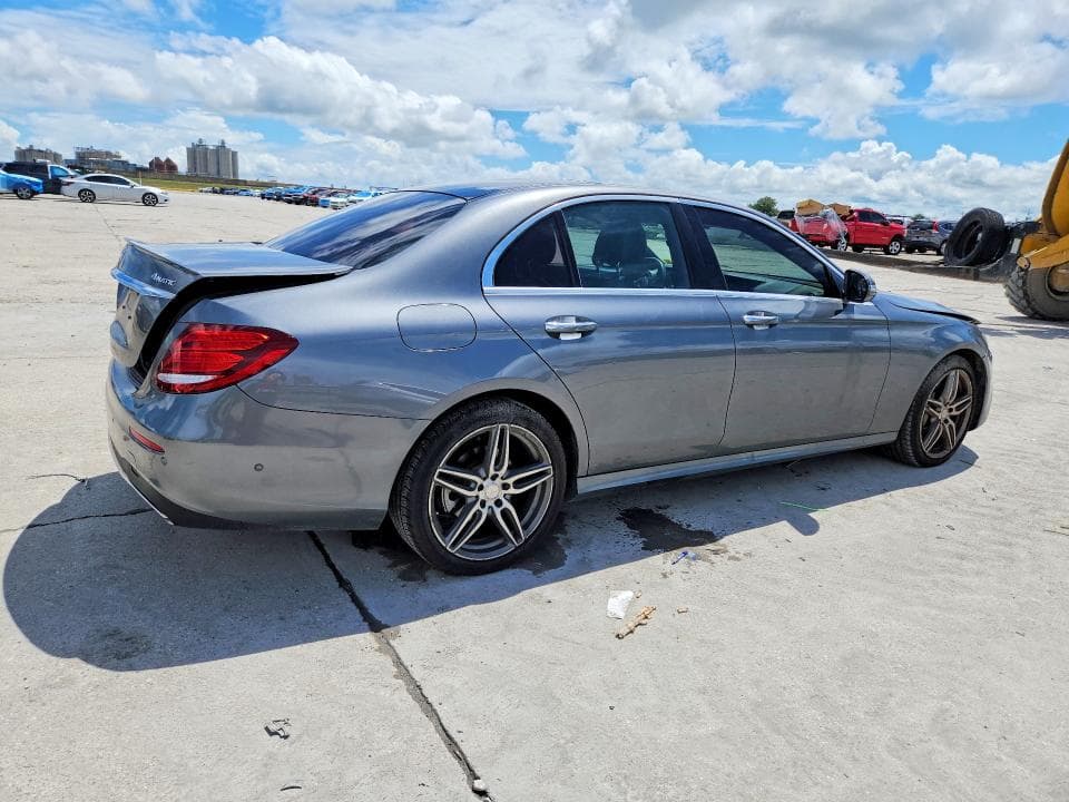 2017 MERCEDES-BENZ E 300 4MATIC 3