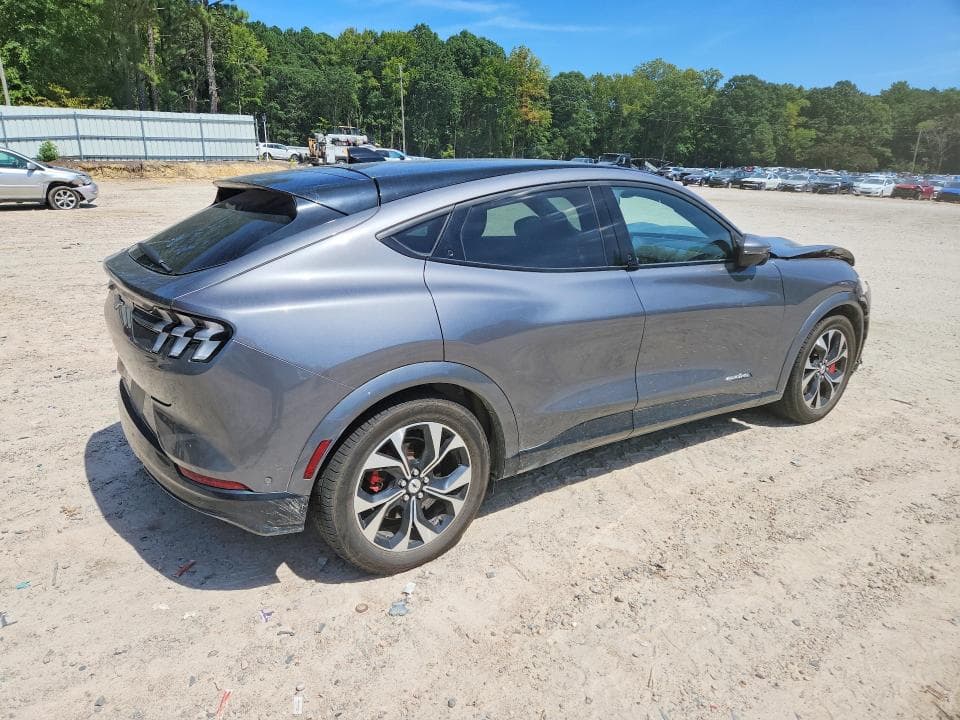 2021 FORD MUSTANG MACH-E PREMIUM 3