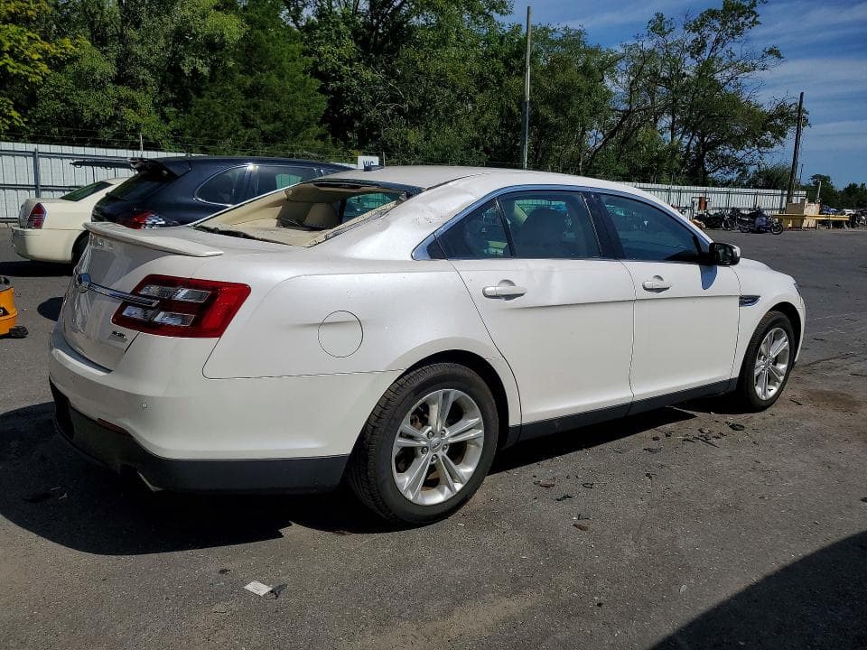 2019 FORD TAURUS SEL 3