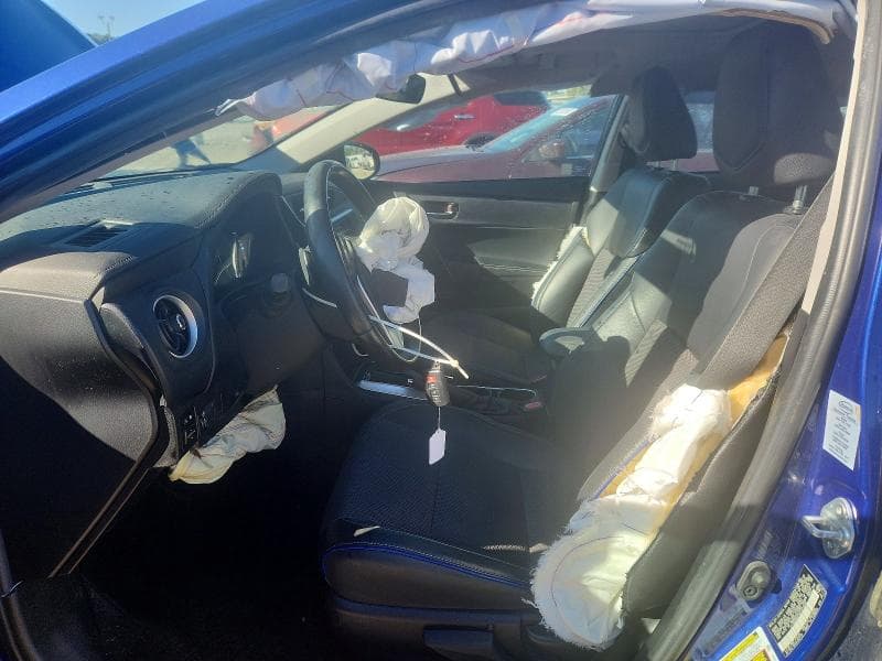 2019 TOYOTA COROLLA SE 7